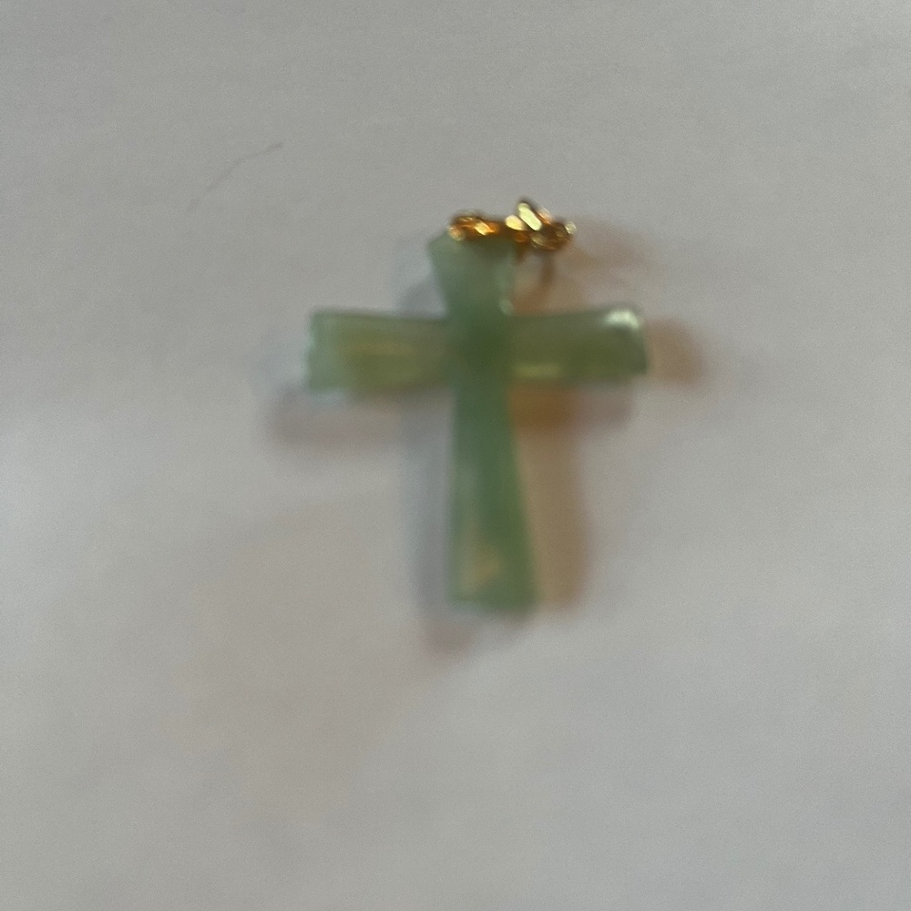 Cross pendant